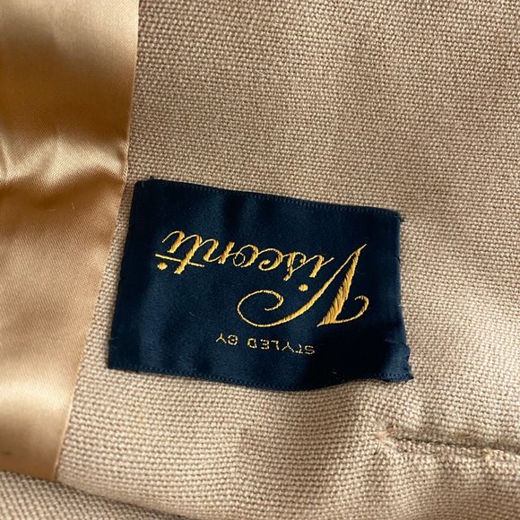 Vintage Tan Two Piece Women's Plus Size Suit D'Jimas Furs Styled by Visconti - Picture 10 of 13